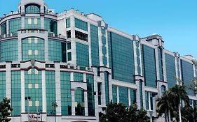โรงแรมนานาชาติเดอะ ริซคุน